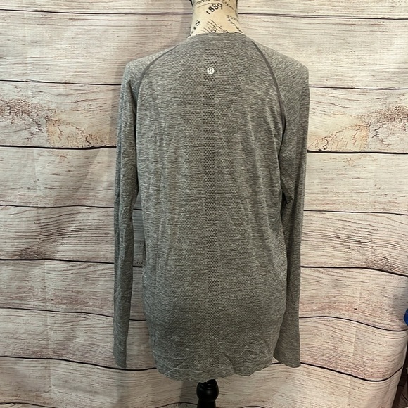 Lululemon Swiftly Tech Crew Top Long Sleeve Size 12 Seamless Running Hip Length - Picture 7 of 10